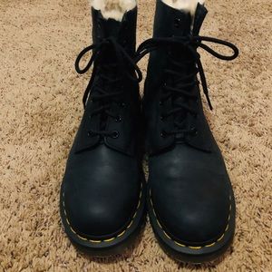 LIKE NEW Dr. Martin Serena fur lined lace up boots